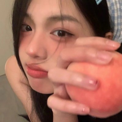 云雾笼罩的山峰